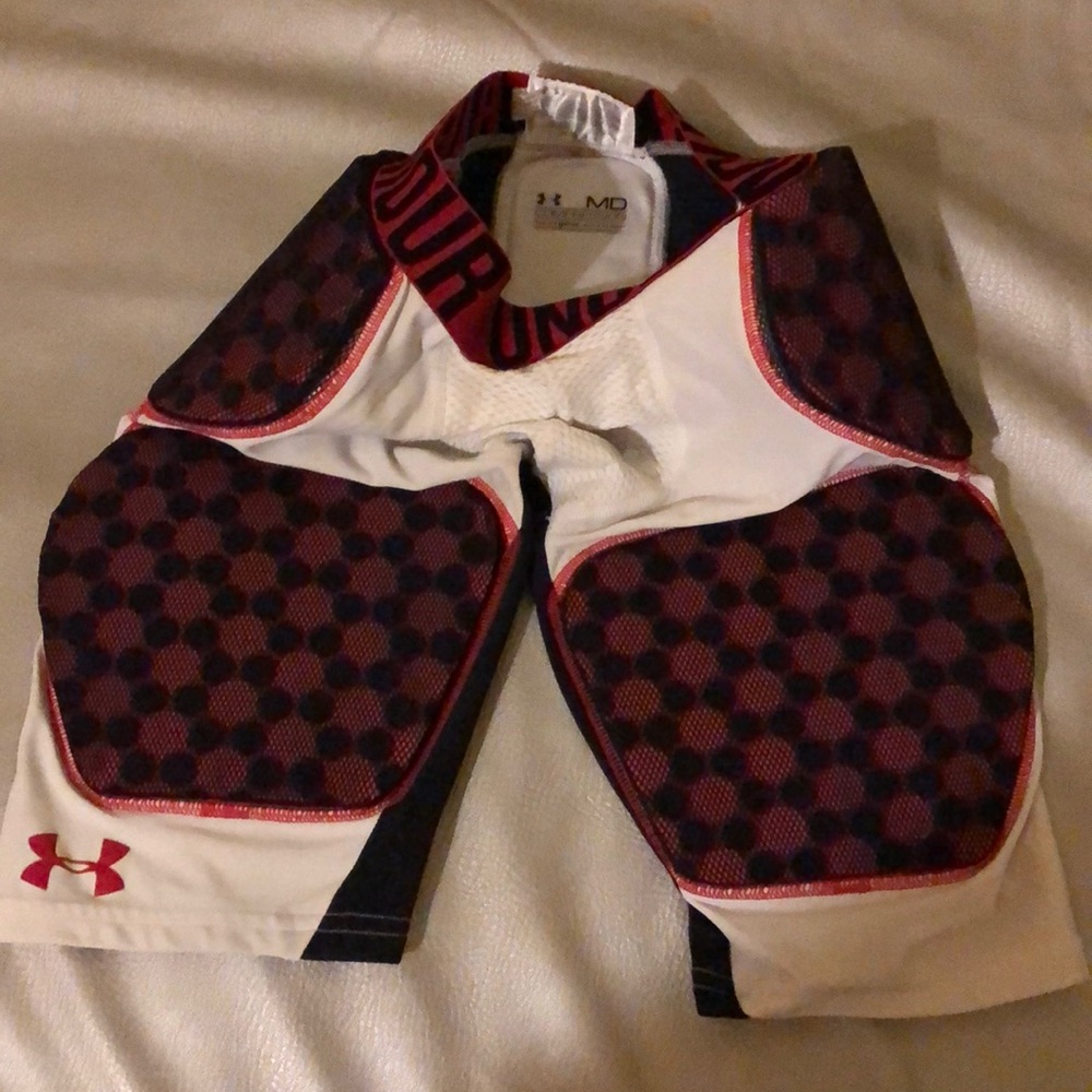 Underarmour heat gear men’s m compression shorts / football girdle